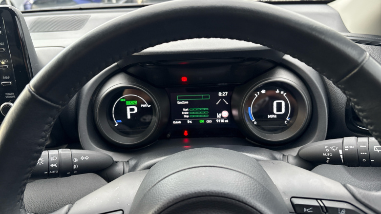 Toyota Yaris 1.5 Hybrid Design 5dr CVT Hybrid Hatchback